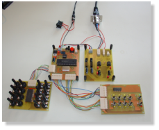 ... besteht aus vier Platinen.